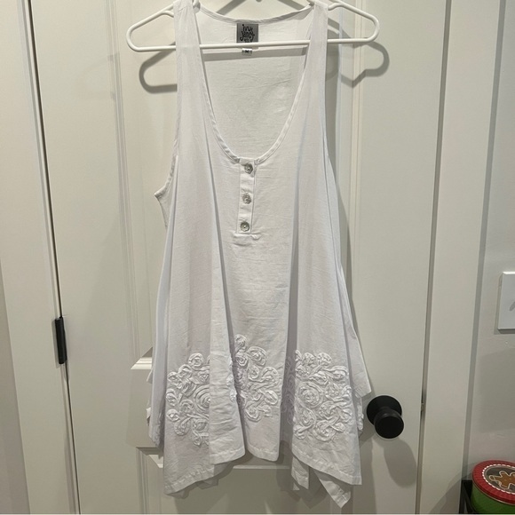IVY Jane Racerback Tunic. W/Appliqués NWT.Sz Med. NWT - Picture 1 of 9